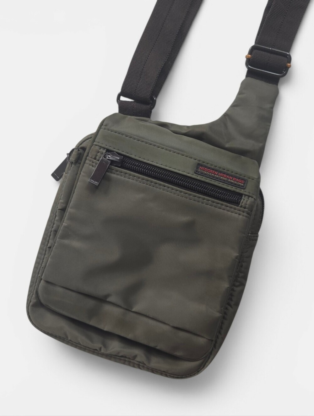 Hedgren Olive Khaki-Taupe Nylon Crossbody Shoulder Bag Adjustable Strap Pockets